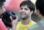 03-08-2008 VOETBAL:TRAINING BRAZILIE:SHENYANG
(NETHERLANDS ONLY)
Diego

Foto: CSPA