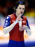19-01-2008 SCHAATSEN:WORLD SPRINT SPEEDSKATING 2008:HEERENVEEN
Jan Bos,maant het publiek tot stilte

Foto: Sander Chamid
