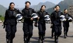 14-07-2008 ALGEMEEN:OLYMPISCHE SPELEN:BEIJING (NETHERLANDS ONLY)
11 traffic policewomen who will lead the security wagon during the Beijing Summer Olympic Games practise their driving skill. Among them, the oldest one is 37-year old and the youngest is 25-year old.
 
Foto: CSPA.