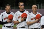 28-07-2010 HONKBAL:NEDERLAND-DUITSLAND:HEIDENHEIM
EK Honkbal, Netherlands - Germany
Dirk van het Klooster, Bas de Jong en Sidney de Jong vlnr

Foto: Henk Seppen