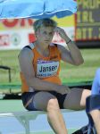 27-07-2010 ATLETIEK:EUROPEAN CHAMPIONSHIPS:BARCELONA
Monique Jansen zoekt de schaduw op in het hete Barcelona

Foto: Margarita Bouma