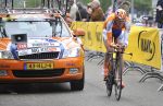 08-05-2010 WIELRENNEN:GIRO:AMSTERDAM
Giro Italia, Ronde van Italie, Proloog,
Erik Dekker geeft aanwijzigingen aan Tom Stamsnijder

Foto: Henk Seppen
