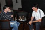04-09-2010 : HOCKEY : BDO FIH WORLD CUP HOCKEY WOMEN 2010 : PERSMOMENT NEDERLANDS ELFTAL : ROSARIO (ARGENTINIE)
Bondscoach Herman Kruis geinterviewd door Thijs Smeenk (ANP).
Foto : Ben Haeck