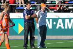 05-09-2010 : HOCKEY : BDO FIH WORLD CUP HOCKEY WOMEN 2010 : DUITSLAND - NEDERLAND : ROSARIO (ARGENTINIE)
Bondscoach Herman Kruis en assistent trainer Taco van den Honert.
Foto : Ben Haeck