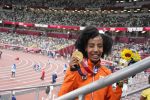 07-08-2021 ATLETIEK: OLYMPISCHE SPELEN: TOKYO JAPAN
Sifan Hassan (NED) is showing her golden medal at 10.000 meter women during Olympic Games on August 7. 2021 at the Olympic Stadium in Tokyo, Japan
Photo by SCS/Soenar Chamid
