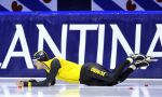22-01-2016 SCHAATSEN: KPN NK ALLROUND EN SPRINT: HEERENVEEN
Hein Otterspeer (Team Lottonl-Jumbo) gaat onderuit op de 1000m
Foto: Sander Chamid