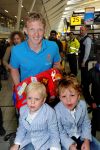 17-05-2012 VOETBAL:VERTREK NEDERLANDS ELFTAL:SCHIPHOL
 Dirk Kuijt met zijn kinderen.

Foto:SCS/Michel Utrecht