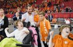 13-10-2018 VOETBAL: UEFA NATIONS LEAGUE: NEDERLAND-DUITSLAND: AMSTERDAM
Rafael van der Vaart en kinderen bedanken het publek

Foto: SCS/Soenar Chamid