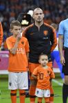 06-09-2018 VOETBAL : VRIENDSCHAPPELIJKE INTERLAND NEDERLAND - PERU : AMSTERDAM
Wesley Sneijder en zijn kinderen aan het begin van zijn afscheidswedstrijd

Foto: SCS/Soenar Chamid